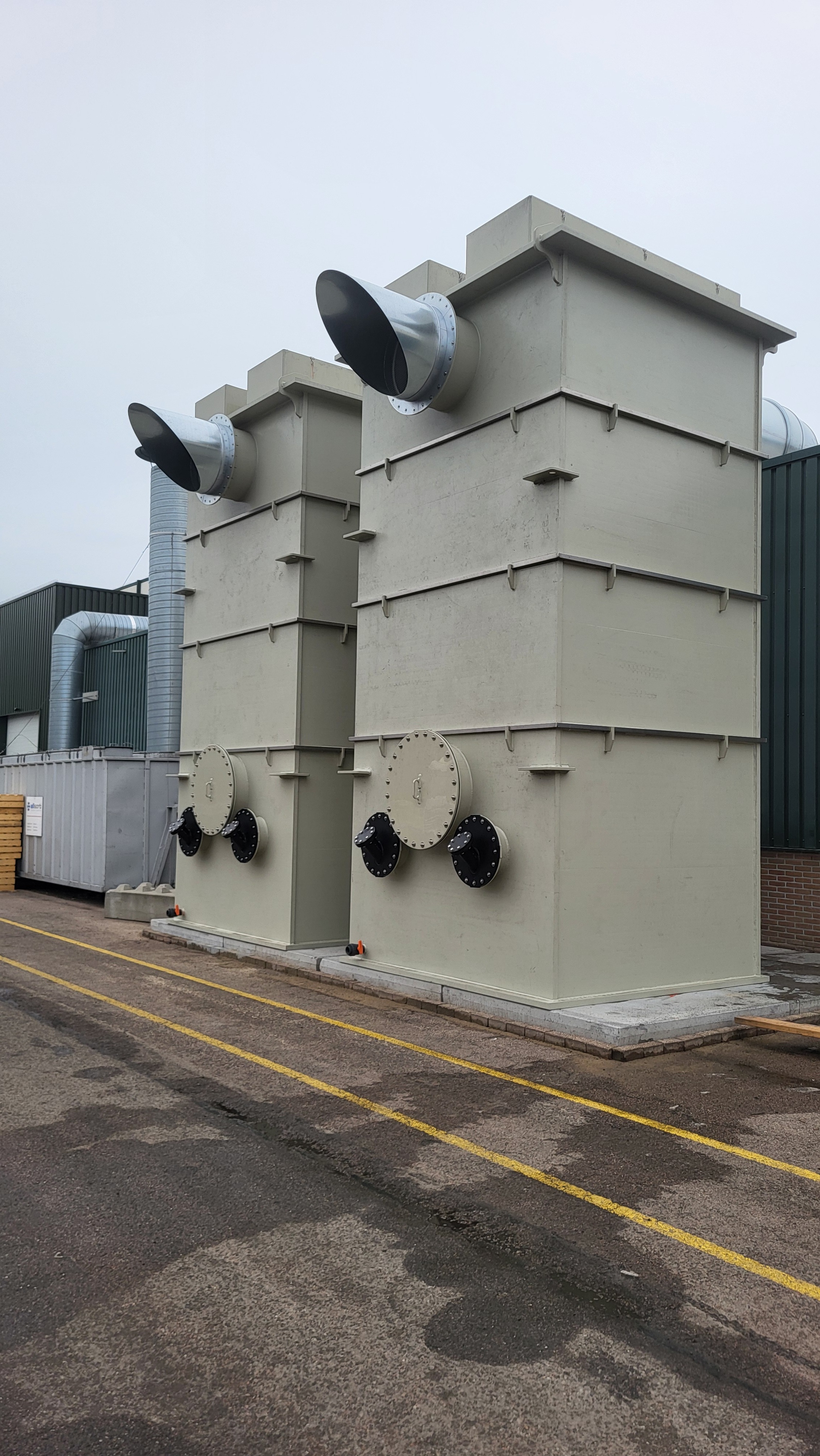 FCPPV Filter Container Polypropylene Vertical | Allsorb